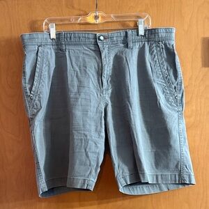 Weatherproof Men's Slate Gray Flat Front Shorts